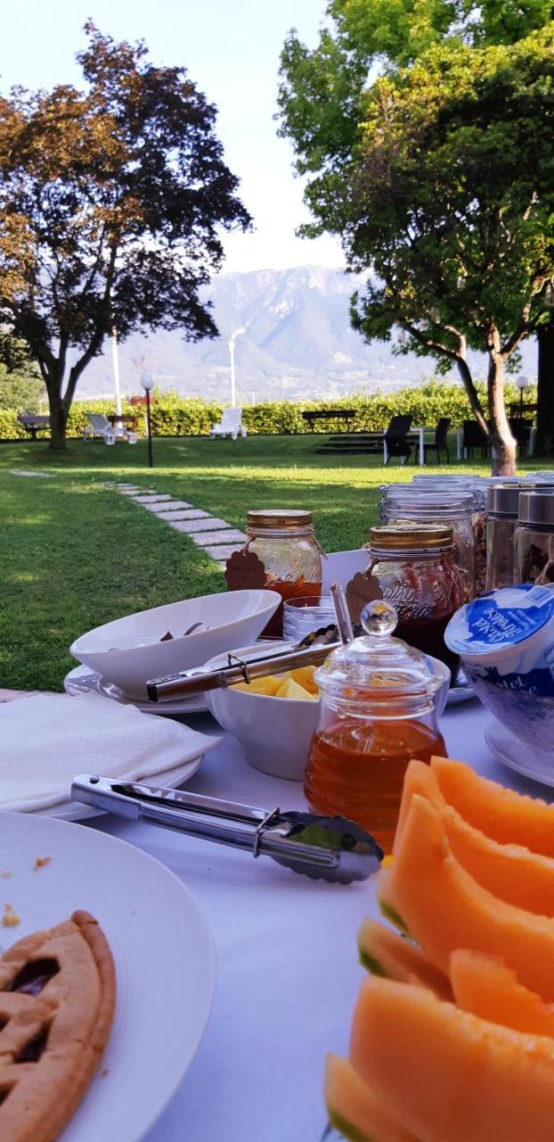 La Staffa Hotel Liedolo Екстериор снимка